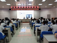 连系近年来校园周边典型食物案例